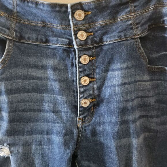 KanCan Distressed Ankle Jeans with Button Fly. Size 32. - Picture 3 of 6